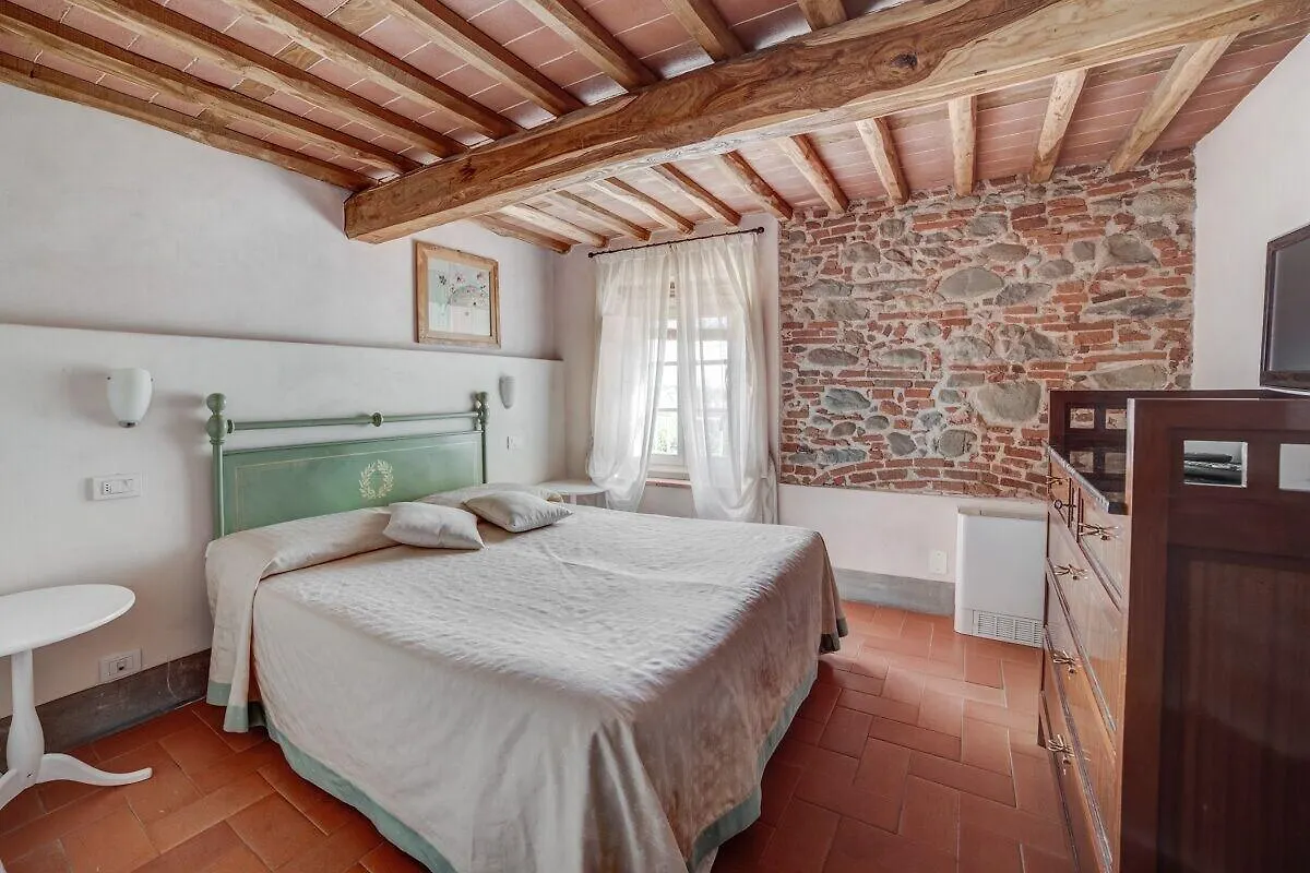 Relais Del Lago Capannori 0*,